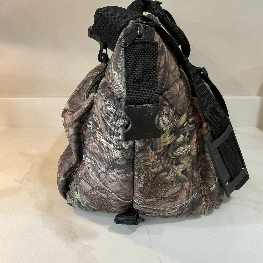 AO Coolers Canvas Insulated Bag Soft Sided 24 Can Camo Mossy Oak 26
